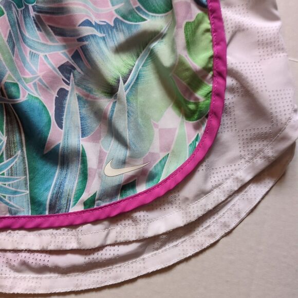 Nike Dri Fit Running Shorts Womens L Lined Pink Floral Gym Workout Athletic - Picture 2 of 8